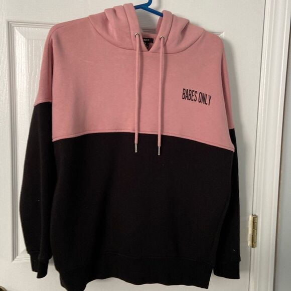 Babes Only hoodie​ - Picture 1 of 3
